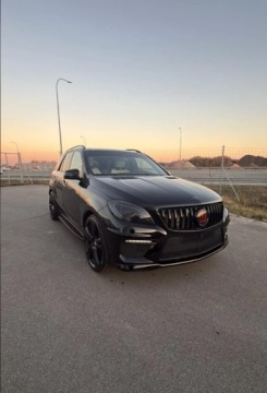 Mercedes Klasa M W166 Off-roader AMG 63 AMG 4MATIC 525KM 2014 Mercedes-Benz ML Mercedes-Benz ML W166 (2011 - 2015) 5.5 ML63 amg Brabus 7