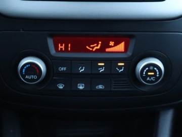 Kia Venga Mikrovan Facelifting 1.6 DOHC 124KM 2016 Kia Venga 1.6 CVVT, Salon Polska, Serwis ASO, zdjęcie 14