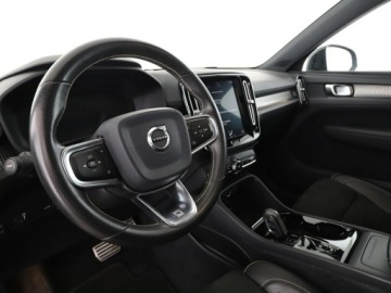 Volvo XC40 Crossover 2.0 D3 150KM 2019 Volvo XC 40 R-Design automat 150KM 4x4 navi kamera, zdjęcie 13