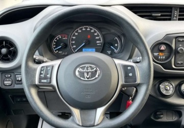 Toyota Yaris III Hatchback 5d Facelifting 2017 1.0 VVT-i 72KM 2020 Toyota Yaris z Instalacja Gazowa, salon Polska, FV-VAT 23, 1 rej. 2021r.Gw, zdjęcie 2
