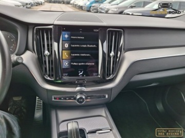 Volvo XC60 II 2021 Volvo XC 60 2,0 benz 197KM R-DESIGN klima elektryka skora oplacony 2.0, zdjęcie 15
