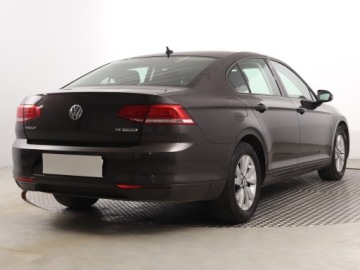 Volkswagen Passat B8 Limousine 1.4 TSI BlueMotion Technology 125KM 2017 VW Passat 1.4 TSI, Salon Polska, Navi, Klima, zdjęcie 4