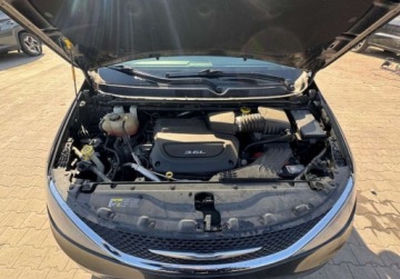 Chrysler Pacifica II 2017 Chrysler Pacifica 2017 Chrysler Pacifica 3.6L - w Polsce po oplatach i akc, zdjęcie 8