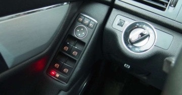 Mercedes Klasa C W204 Limuzyna 1.6 180 K BlueEFFICIENCY 156KM 2009 Mercedes-Benz Klasa C Benzyna Kompressor156KM Polskory Alu 1.6 156KM, zdjęcie 26