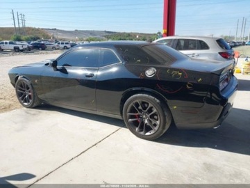 Dodge Challenger III 2021 Dodge Challenger RT Scat Pack 2021 6.4L 6.4 Benzyna 485KM, zdjęcie 2