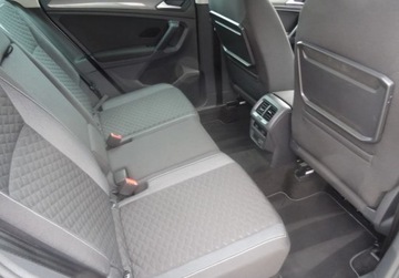 Volkswagen Tiguan II SUV 2.0 TDI 150KM 2018 Volkswagen Tiguan 2.0TDI R-line Bezwypadkowy Serwisowany Oplacony Super St, zdjęcie 8