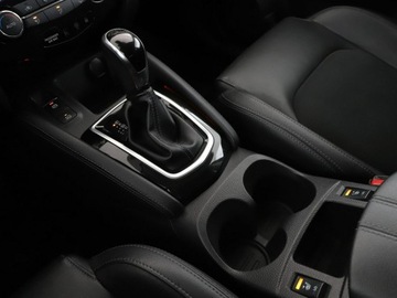 Nissan Qashqai II Crossover Facelifting 1.3 DIG-T  160KM 2019 Nissan Qashqai Tekna automat navi grzane fotele, zdjęcie 27