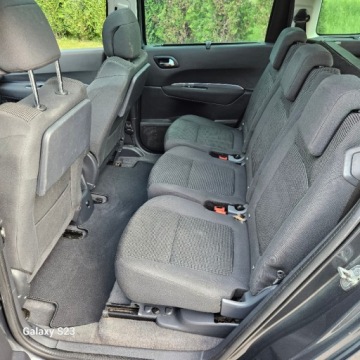 Peugeot 5008 I Minivan Facelifting 1.6 THP 156KM 2015 Peugeot 5008 Aluminiowe Felgi Czujniki ParkowaniaNawigacjaGwarancja Vip, zdjęcie 20