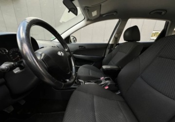 Hyundai i30 I CW 1.4 DIHC CVVT 109KM 2009 Hyundai i30 klima Isofix Relingi Warszawa 1.4 Benzyna 109KM, zdjęcie 8