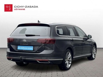 Volkswagen Passat B8 Variant Facelifting 2.0 TDI SCR 200KM 2022 Volkswagen Passat TDI 4Motion 200KM Elegance DSG LED Matrix Harman Kard, zdjęcie 4