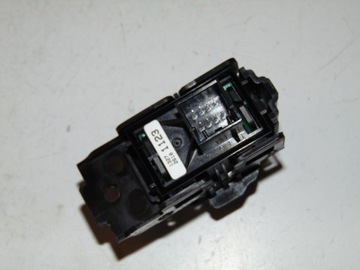 Кнопка ручного тормоза OPEL INSIGNIA A 13272610