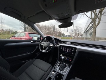 Volkswagen Passat B8 Variant Facelifting 2.0 TDI SCR 150KM 2021 Volkswagen Passat Dynamic LED! ACC! APP! Virtual C, zdjęcie 15