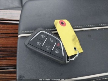 Cadillac Escalade III 2021 Cadillac Escalade 2021 Cadillac Escalade 2WD 4dr Premium Luxury 6.2 Benzyna, zdjęcie 9