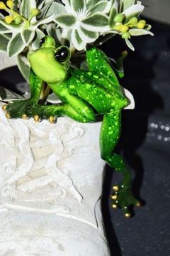 ФИГУРА ЛЯГУШКИ