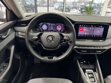 Skoda Octavia IV Liftback 1.5 TSI EVO 150KM 2024 Skoda Octavia Selection Pakiet Light View Plus ACC Kamera cofania FV23, zdjęcie 13