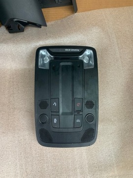 AUDI Q3 LAMPA POLSTROVÁNÍ INTERIÉR KABINY 81A947135CH