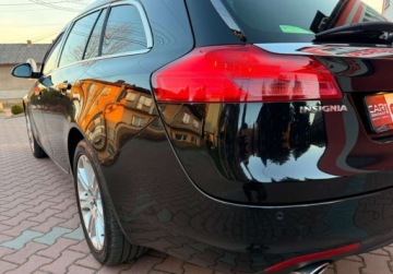 Opel Insignia I Sports Tourer 1.6 Turbo ECOTEC 180KM 2009 Opel Insignia COSMO 1.6T 180ps 6Biegow Xenon EL.Klapa Serwisowana Bezwypad, zdjęcie 15