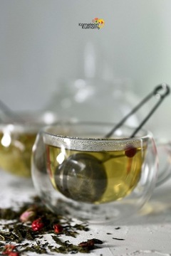 Заварочный чайник для трав и других настоев, металлический зажим, удобное ситечко.