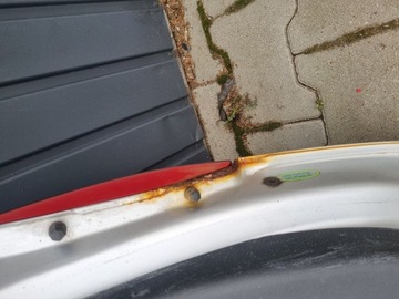 KIA VENGA 09-19 ZADNÍ VÍKO KUFRU 2R