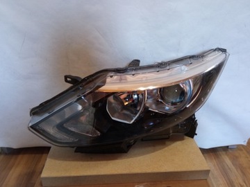 LAMPA PRZÓD NISSAN QASHQAI
