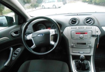 Ford Mondeo IV Kombi 1.8 Duratorq TDCi 125KM 2009 Ford Mondeo Ford Mondeo VI 1.8 Diesel 126KM, zdjęcie 8