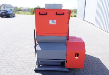 RĘBAK ROZDRABNIACZ UNTHA LR700 18,5kW autorewers