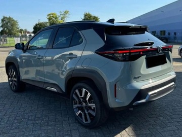 Toyota 2025 Od ręki - Executive 1.5 Hybrid 130KM | Podgrzewane fotele!, zdjęcie 2