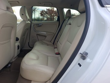 Volvo XC60 I SUV Facelifting 3.0 T6 304KM 2014 VOLVO XC60 T6, Automat, Dokumentacja Podgrzewane fotele, AWD, zdjęcie 10