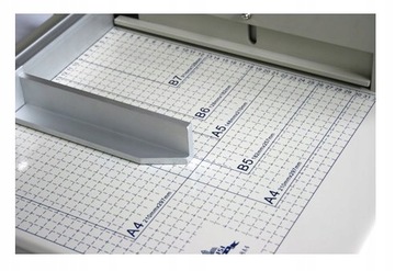 ГИЛЬОТИНА ДЛЯ БУМАГИ А3 JLS 298 РАЗРЕЗОВ 400 листов