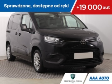 Toyota 2020 Toyota ProAce City Verso 1.5 D-4D, Salon Polska