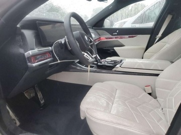 BMW Seria 7 G70 2024 BMW Seria 7 760xi 2024 4.4l 4.4 Benzyna 536KM, zdjęcie 7