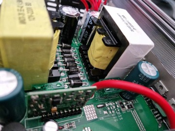 ПРЕОБРАЗОВАТЕЛЬ НАПРЯЖЕНИЯ WEIKIN 2000 Вт Инвертор 12–230 В Модифицированная синусоидальная волна