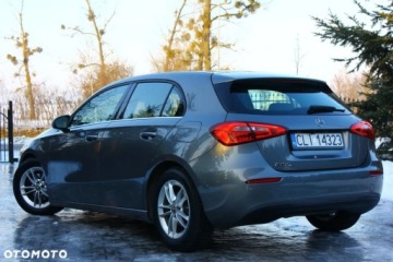 Mercedes Klasa A W177/V177 Hatchback 1.3 160 109KM 2020 Mercedes-Benz Klasa A Mercedes-Benz Klasa A 160 Style 1.3 Benzyna 109KM, zdjęcie 7