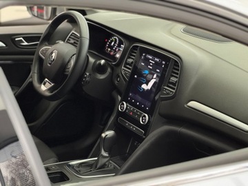 Renault Megane IV GrandCoupe Facelifting 1.3 TCe 140KM 2022 Renault Megane Intens / Ambiente / Kamera cofania, zdjęcie 35