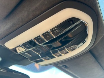 Porsche Cayenne II SUV 4.8 V8 Turbo 500KM 2011 Porsche Cayenne 500KM Panorama Kamera Burmester Wentylowanepodgrzewane, zdjęcie 31