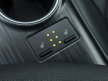 Toyota Camry IX Sedan 2.5 Hybrid Dynamic Force 218KM 2021 Toyota Camry 2.5 Hybrid, Salon Polska, zdjęcie 17