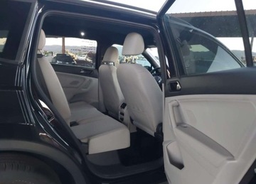 Volkswagen Tiguan III 2024 Volkswagen Tiguan 2024r., 2.0t Se R-line Black, 2L, od ubezpieczalni 2.0, zdjęcie 7