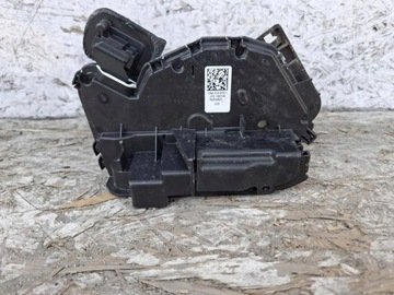 VOLKSWAGEN OE 5NB837015C