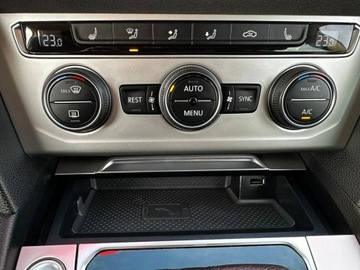 Volkswagen Passat B8 Variant 2.0 TDI BlueMotion SCR 150KM 2016 Volkswagen Passat 2Kpl.Kół, Grzane fot., zdjęcie 28