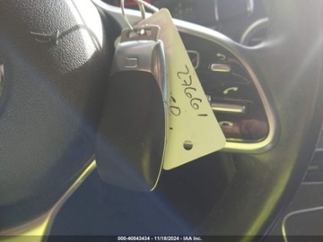 Mercedes Klasa C W205 2019 Mercedes-Benz Klasa C 4MATIC Sedan 255KM , od ubezpieczalni 2.0 Benzyna, zdjęcie 10