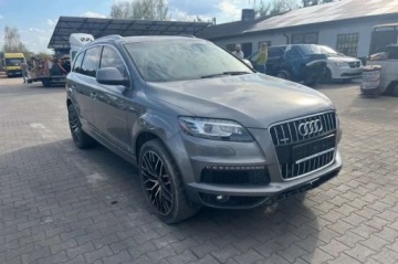 Audi Q7 I 2014 Audi Q7 2014 Audi Q7 3.0T - w Polsce po oplatach i akcyzie 3.0 Benzyna
