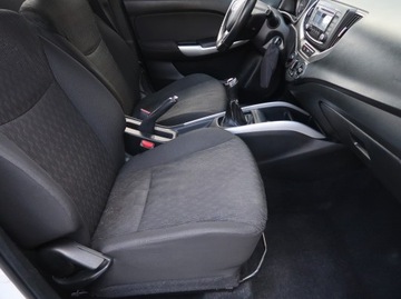 Suzuki Baleno III 1.2 DualJet 90KM 2017 Suzuki Baleno 1.2 DualJet, Salon Polska, Klima, zdjęcie 8