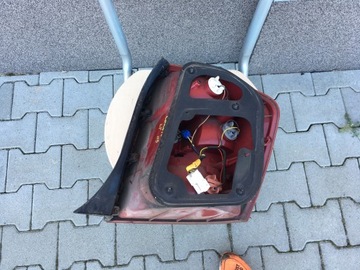 KIA CERATO 03-06 SVĚTLO LEVÝ ZADNÍ EVROPA