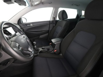 Hyundai Tucson III SUV 1.6 GDI 132KM 2016 Hyundai Tucson klima auto navi grzane fotele, zdjęcie 14