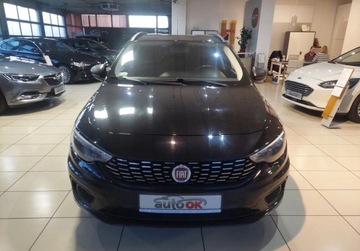 Fiat Tipo II Station Wagon 1.6 E-Torq 110KM 2018 Fiat Tipo 1.6 Benzyna 110KM, zdjęcie 1