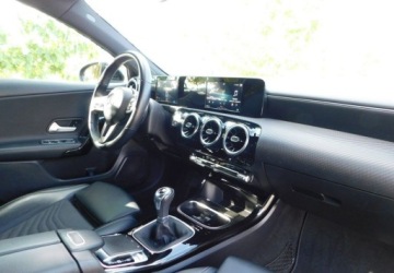 Mercedes Klasa A W177/V177 Hatchback 1.3 160 109KM 2020 Mercedes-Benz Klasa A z Gwarancja Bezwypadkowy 100 Stan Wzorcowy 1.3, zdjęcie 15