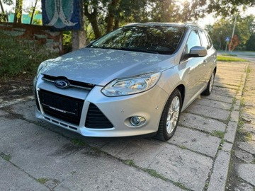 Ford Focus III Kombi 1.6 EcoBoost 150KM 2012 Ford Focus 1.6i Titanium, zdjęcie 10