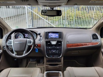 Chrysler Town &amp; Country V 2013 town chrysler Touring L * V6 3.6l benzyna 283KM Dokumentacja *7 Miejsc, zdjęcie 9