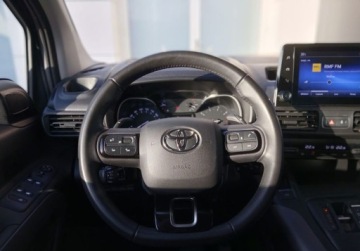 Toyota 2024 Toyota Proace City Verso Proace City Verso Family FV23 Salon PL ASO 1, zdjęcie 13