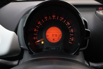 Peugeot 108 1.2 VTi 82KM 2016 Peugeot 108 1.2 PureTech, Klima, Tempomat, zdjęcie 10